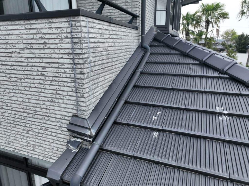 「ガリュバリュウム鋼板」伊勢市中須町N様　防水工事10年アフター点検