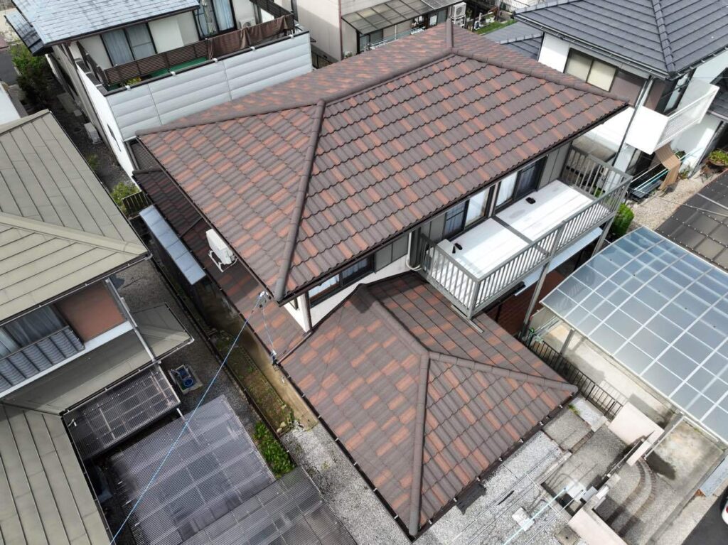 「ルーフタイルグループジャパン」津市豊が丘O様　屋根葺き替え・雨樋工事・１年アフター点検