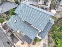 「 ケイミュー」津市観音寺町T様　屋根葺き替え工事・10年アフター点検