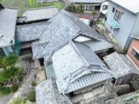 「いぶし瓦」津市森町K様　屋根葺き替え・内装工事・3年アフター点検