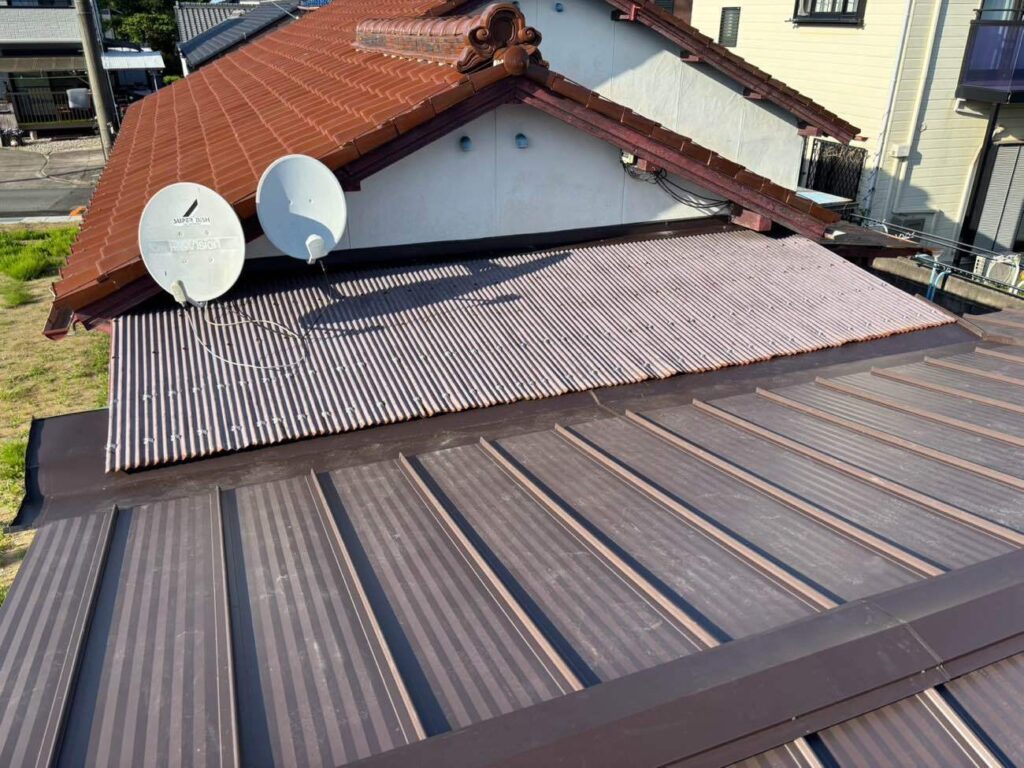 『屋根改修工事・たてひら』亀山市和田町　I様