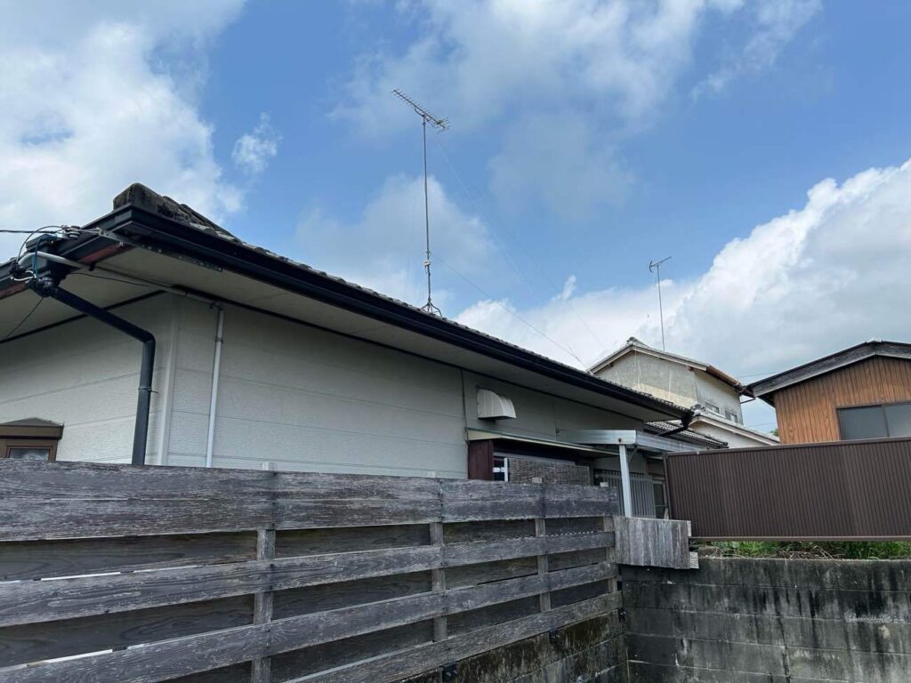 『雨樋改修工事・パナソニック』津市稲葉町　Y様